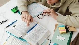 Canto de estudos perfeito: 7 dicas para montar um espa�o para aulas on-line