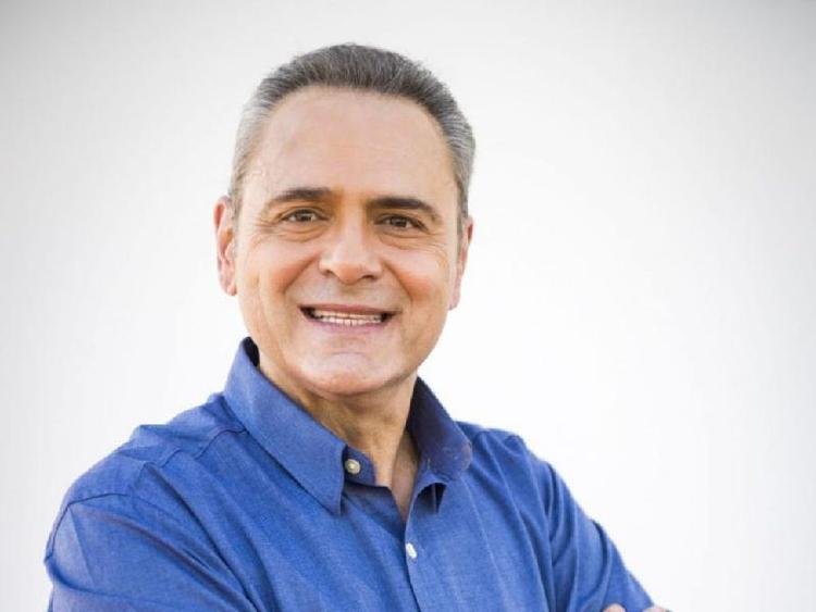 ナレーター・ルー ナレーター・ルー