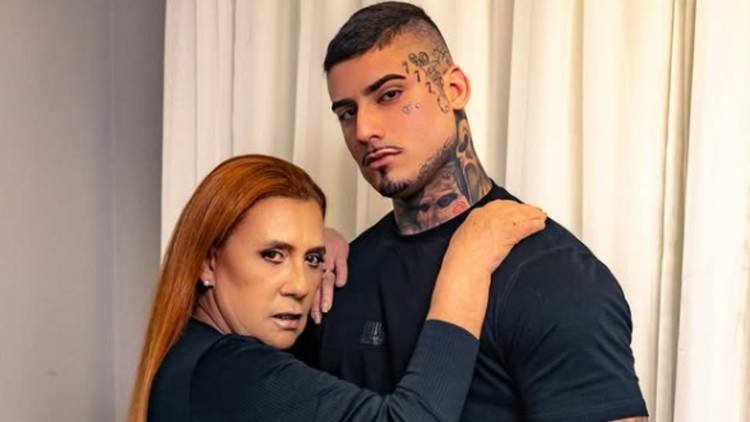 A famosa segue a todo vapor na cria��o de conte�do er�tico para as plataformas digitais