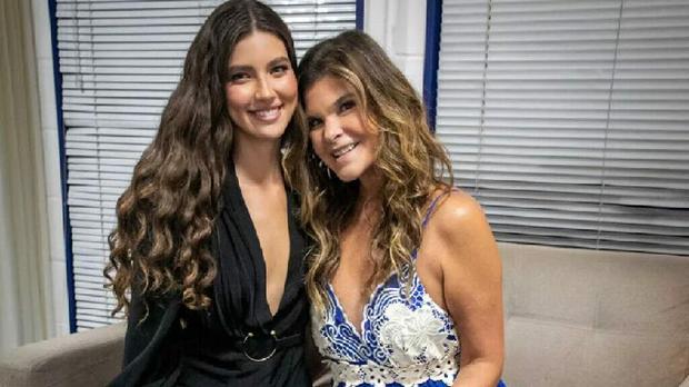 Alanis Guillen e Cristiana Oliveira no Domingão com Huck  (Foto: foto:)