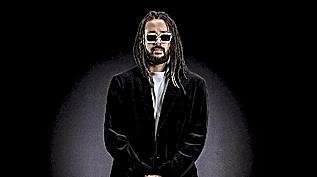 Julies aposta em reflexão e consolida espaço no reggae brasileiro com 'Viver Não é de Graça'