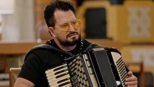 Qual é a sexualidade Marrone? Artista diz que vive relação discreta com dupla de bruno