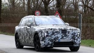 Rolls-Royce prepara SUV el�trico e prot�tipo j� roda em testes