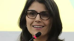 Manuela D'Ávila recebe triste notícia e não tem motivos para sorrir