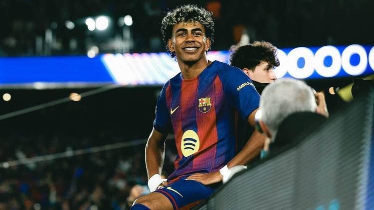 Foto de Yamal , jogador do Barcelona
