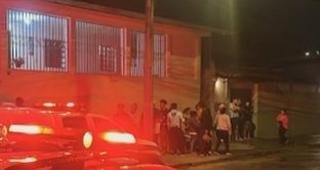 Filho mata a m�e a pauladas