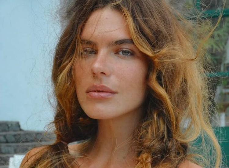 Mariana Goldfarb em foto