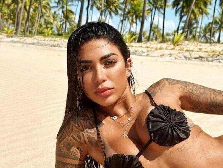 Dhi� Barbosa, irm� de Gabigol