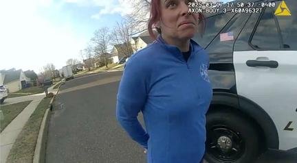 Ex-prefeita confessa ter dirigido embriagada com filho de 2 anos no carro