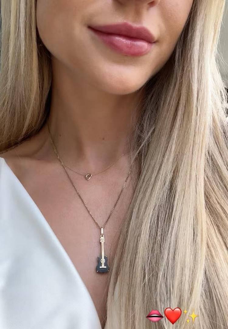 Gabi Martins exibe novo preenchimento labial 
