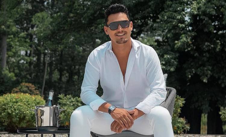 Influenciador digital se destaca nos EUA ao mostrar rotina, desafios, costumes e casos reais com leveza e carisma