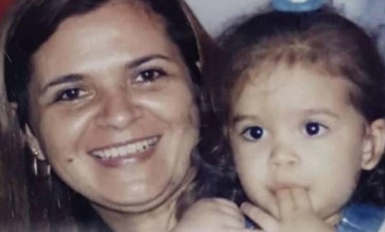 Mel Maia emociona f�s ao falar de perda familiar e agradece apoio nas redes