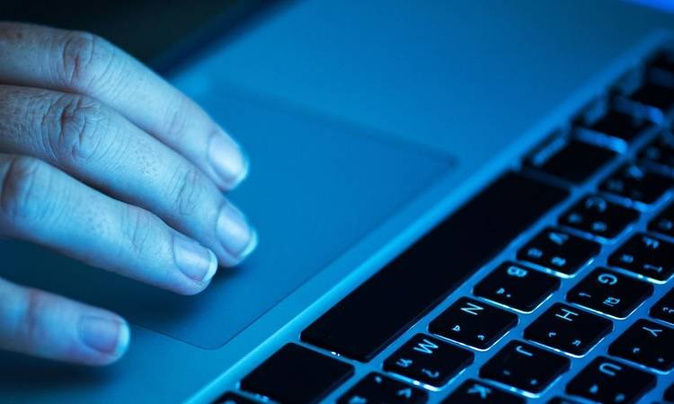 Grande parte dos dados coletados durante a navegação é obtida de forma automática, muitas vezes sem que o usuário perceba