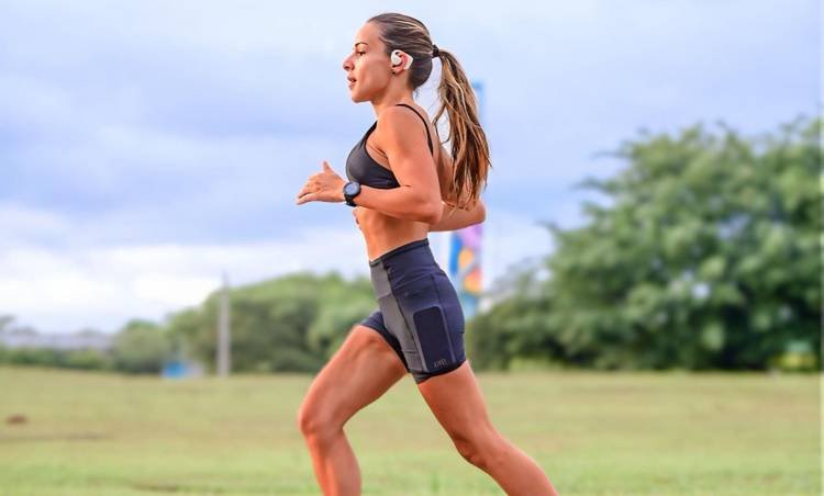 Filha de Malena Russo, Ma�ra Russo aposta em moda circular e transforma voca��o em neg�cio autoral