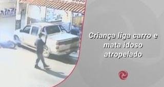 Crian�a liga carro e mata idoso atropelado