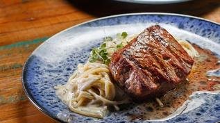 5 lugares para comer fil&#233; mignon em BH