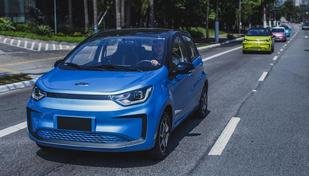 5 carros el�tricos usados para fugir do posto de gasolina