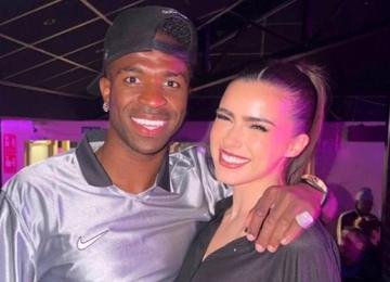 Quem é Mar Lucas? Influenciadora vista com Vini Jr. tem carreira na música
