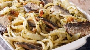 Macarr�o com sardinha bem temperado que salva o almo�o e ainda cabe no bolso