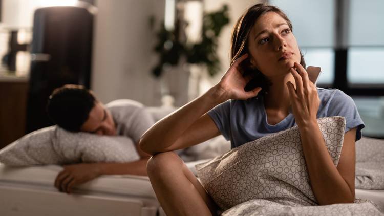 Libido em baixa: como estresse, rotina e hormônios influenciam o desejo