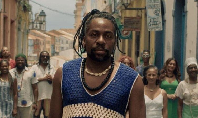 L�zaro Ramos rebate boicote bolsonarista e celebra a sequ�ncia de � Pa�, � 2