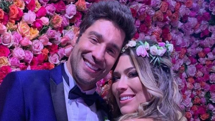 Renata Muller torce pelo pr�mio, mas cobra ajuda com filhas: 