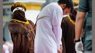 Condenados sob a Sharia, os dois receberam 165 chibatadas em uma punição pública na província de Aceh, onde a lei islâmica é aplicada com rigor