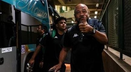 Gama mira classifica��o com t�cnico surfando boa fase esportiva e pessoal