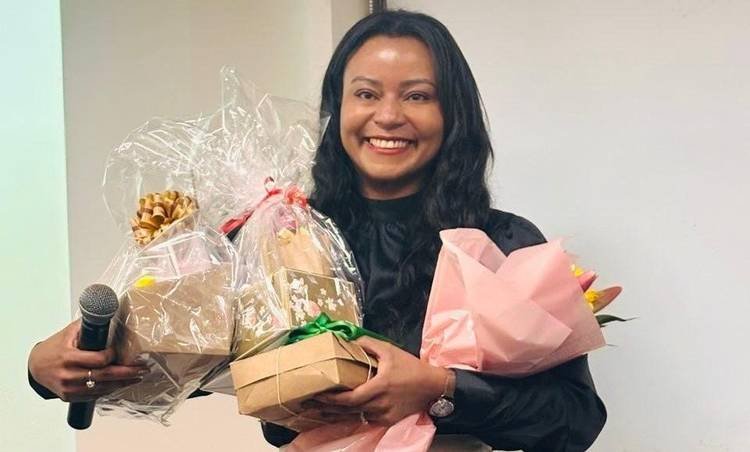 Daline Kennedy embala reflex�es sobre for�a feminina ap�s data simb�lica