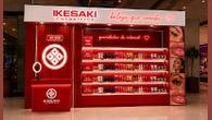 Novo ambiente 'Ikesaki Ao Vivo', na unidade da Liberdade, integra experiência presencial e vendas online em tempo real.