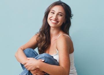 Julia Abad une os palcos de Nova York aos bastidores da indústria do teatro