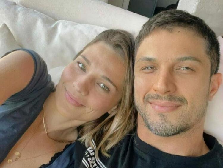 R�mulo Estrela e a mulher, Nilma Quariguasi