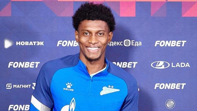 Site russo not�cia negocia��o do Atl�tico com atacante do Zenit; t�cnico reage