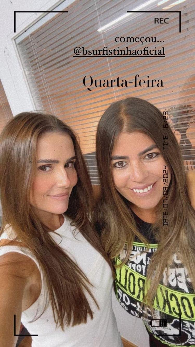 Selfie de Deborah Secco e Raquel Pacheco