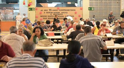 Restaurante Popular do Barreiro, em BH, completa 15 anos