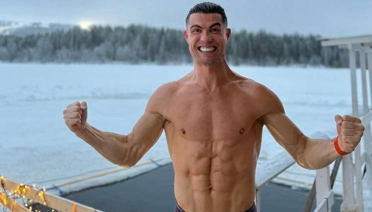 Cristiano posa para foto 