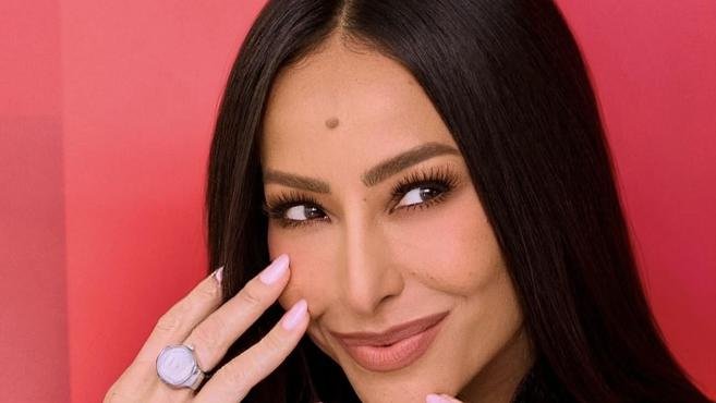 'Pode chegar só em janeiro', diz Sabrina Sato ao brincar com momento do parto
