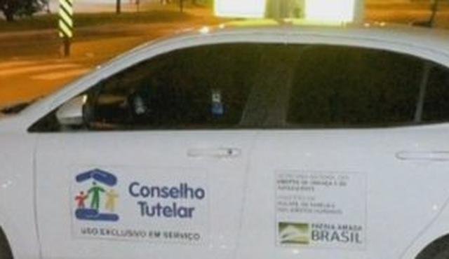 Pai larga filhos no uber: “fui comprar refrigerante”