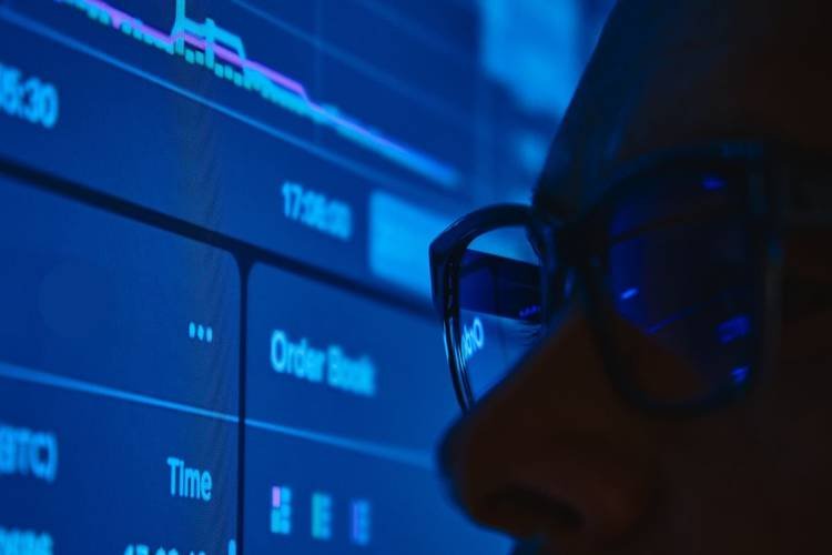 O mercado de criptomoedas segue em expans�o e atrai investidores atentos �s tend�ncias e aos ativos com maior potencial para 2026