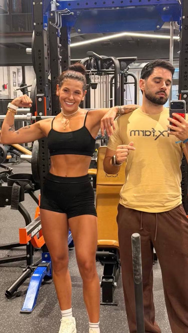 Ana Castela mant�m foco na academia