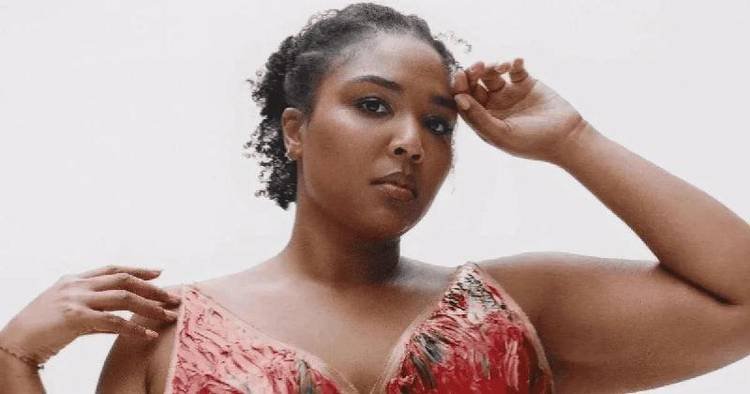 Lizzo relembra sua fama viral durante conversa em podcast
