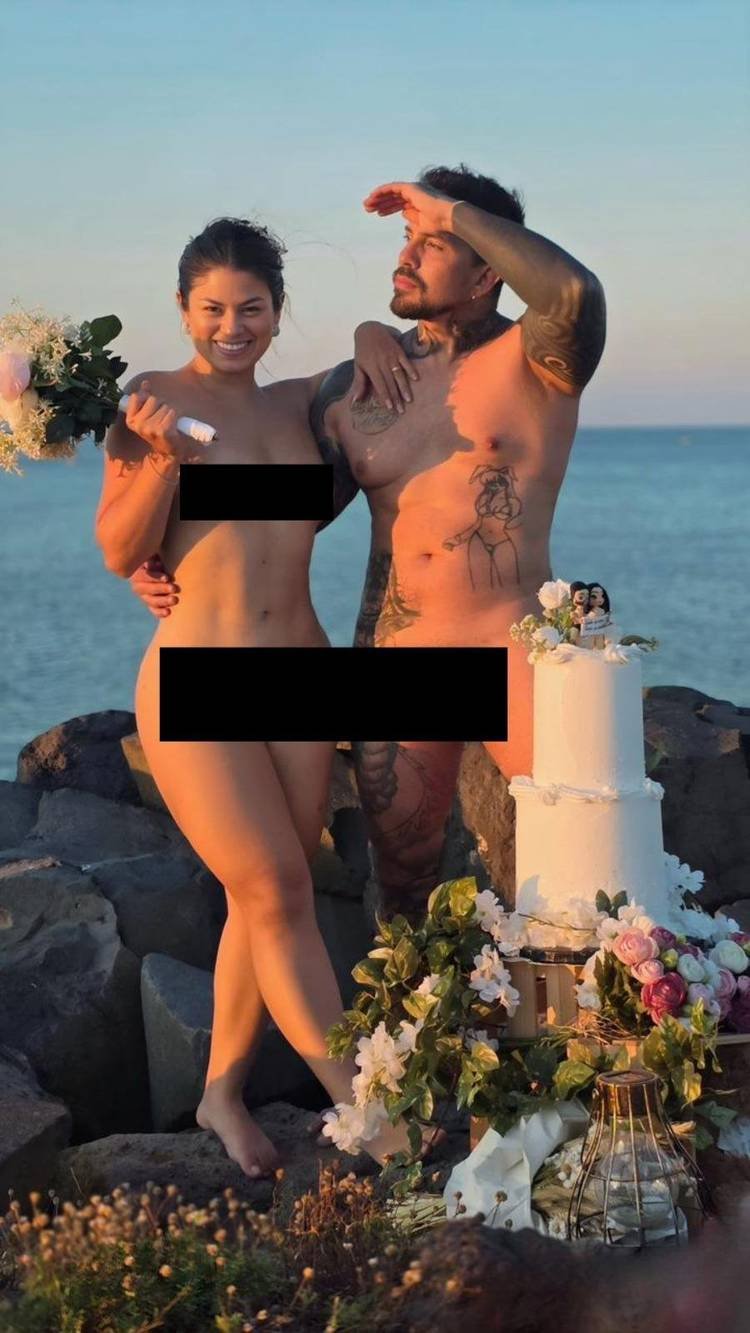 Famosos celebram div�rcio com cerim�nia nudista