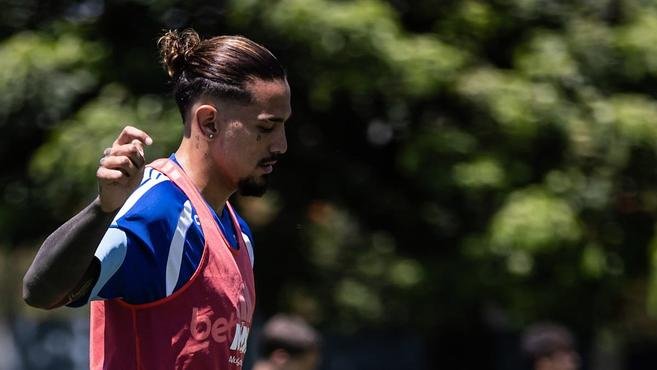 Refor�o ‘pinta’ no BID e pode estrear pelo Cruzeiro na pr�xima partida