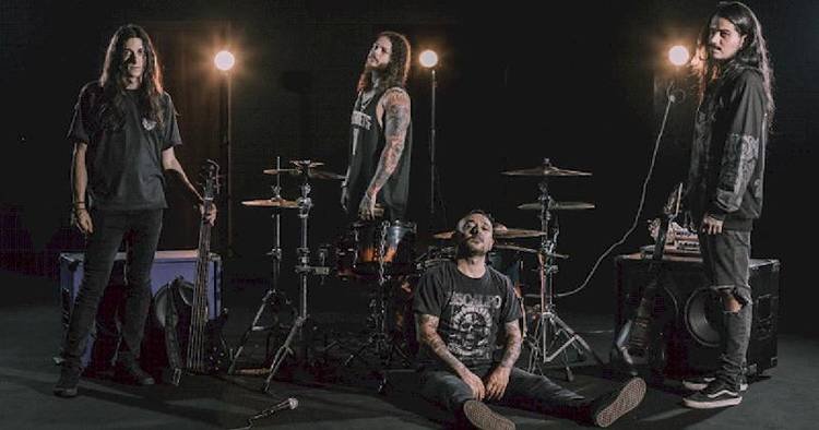Into The Void lan�a 'The Flesh and The Blade' e conecta deathcore com cr�tica social