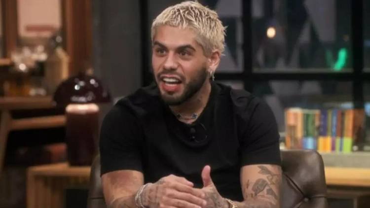 Cantor rebateu as crticas que recebe por conta das composies de suas msicas