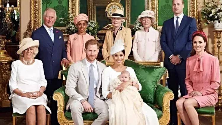Integrantes da Família Real britânica