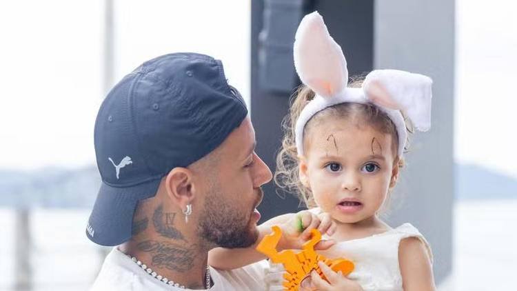 Neymar e a filha Helena