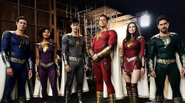 Fam�lia Shazam em foto do segundo filme.