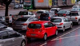 Vendas em mar�o avan�aram, mas sem impacto nas previs�es