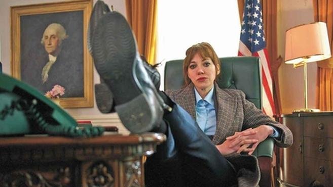 S�rie da Netflix faz piada com jornalista sem no��o